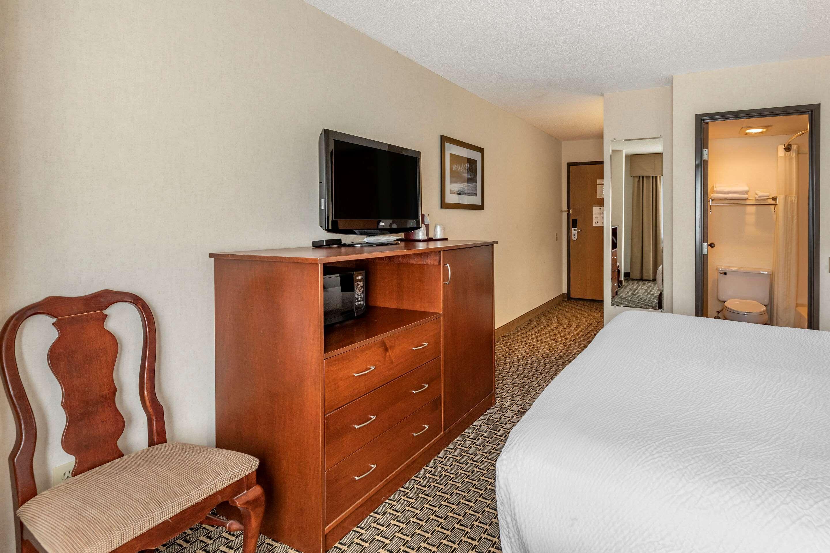 Quality Inn & Suites Steamboat Springs Exterior photo