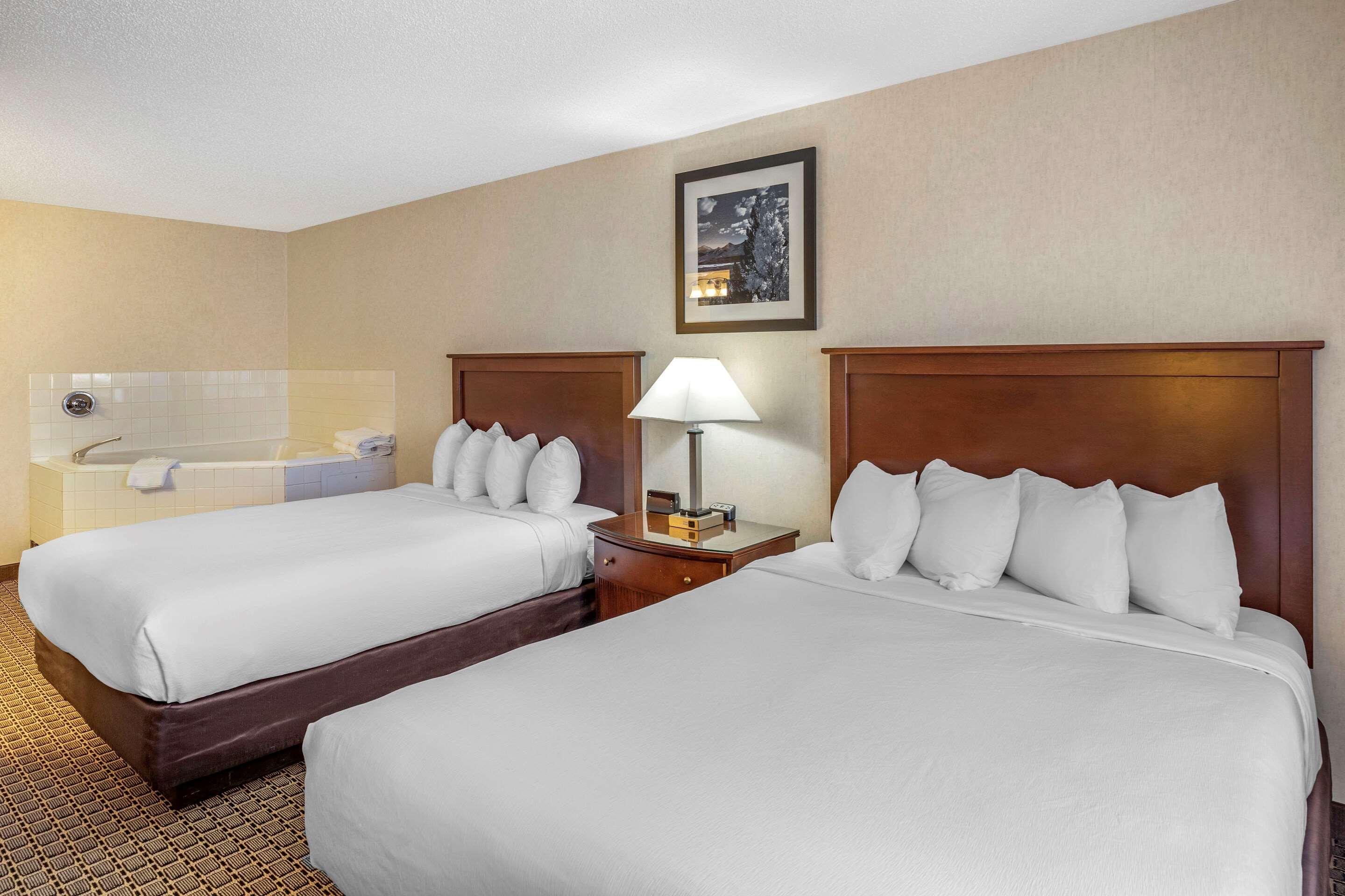 Quality Inn & Suites Steamboat Springs Exterior photo