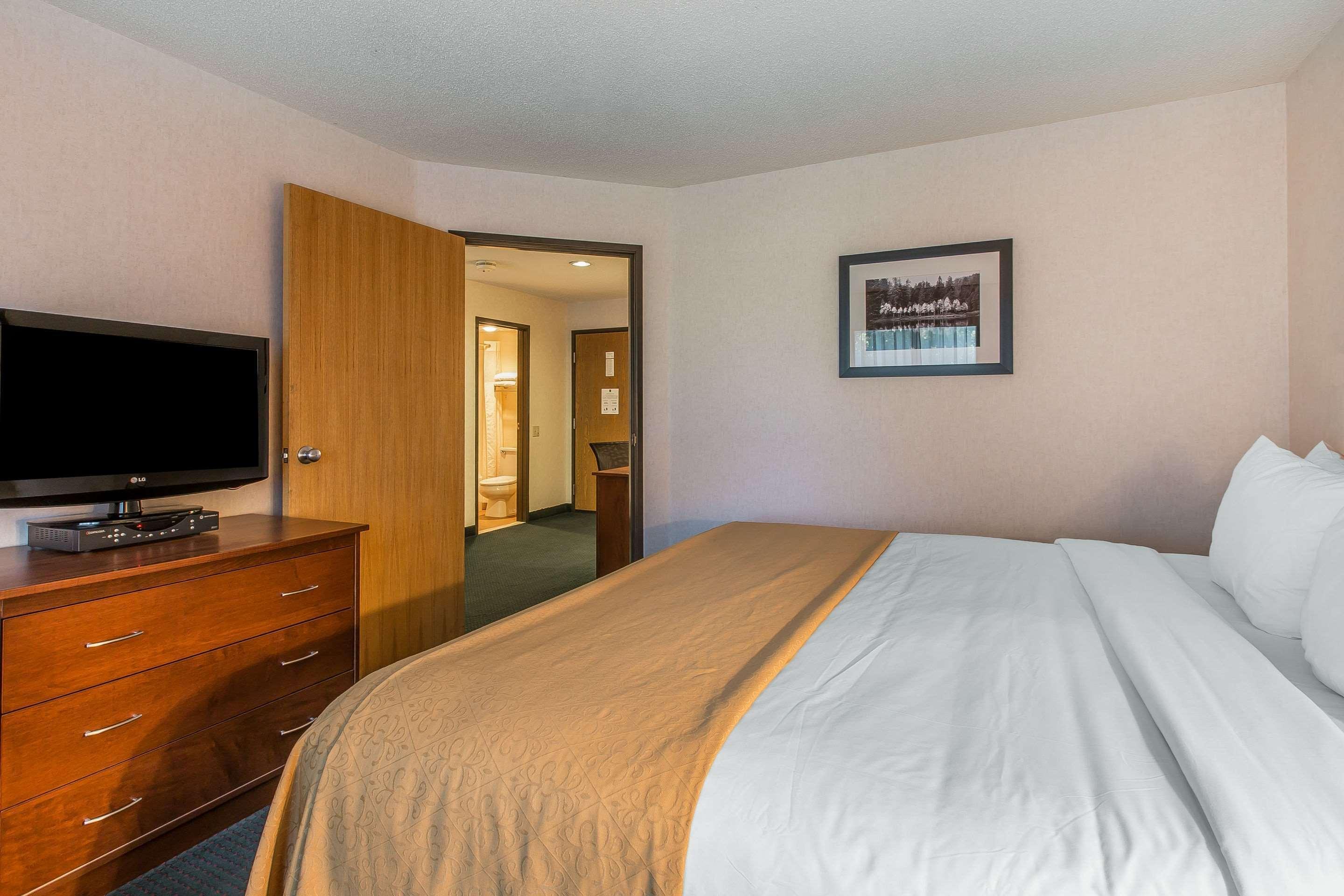 Quality Inn & Suites Steamboat Springs Exterior photo