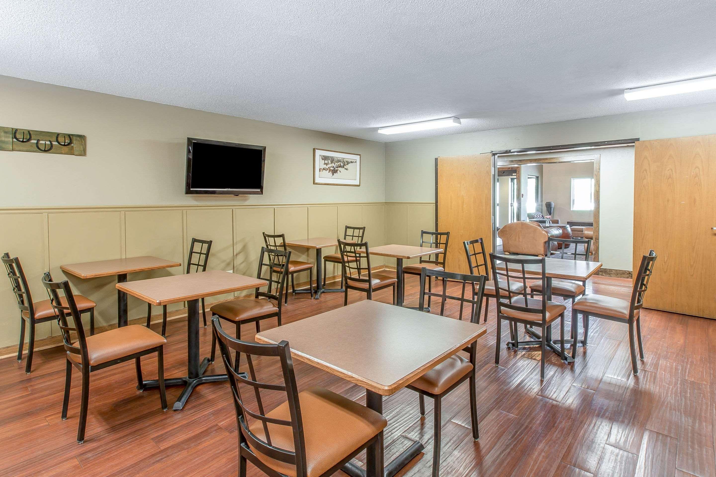 Quality Inn & Suites Steamboat Springs Exterior photo
